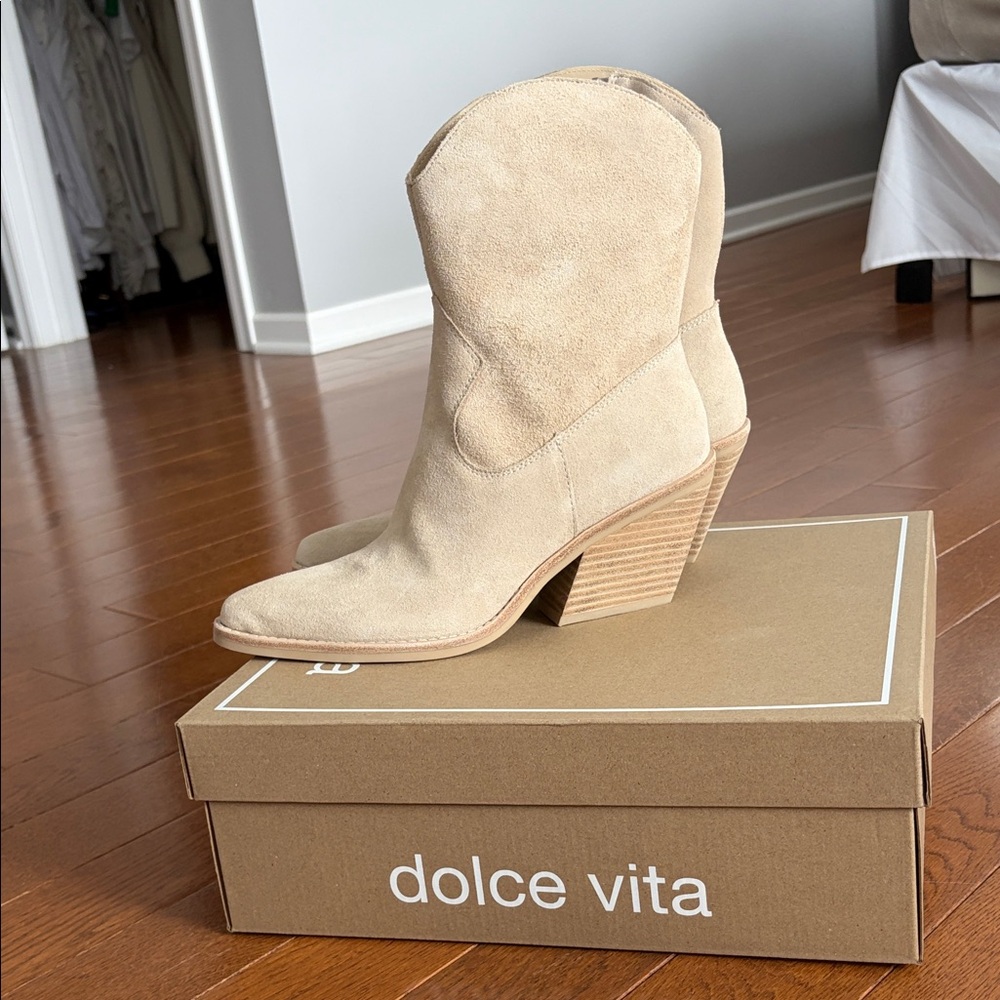 Dolce Vita Tan Heeled Valory Boots